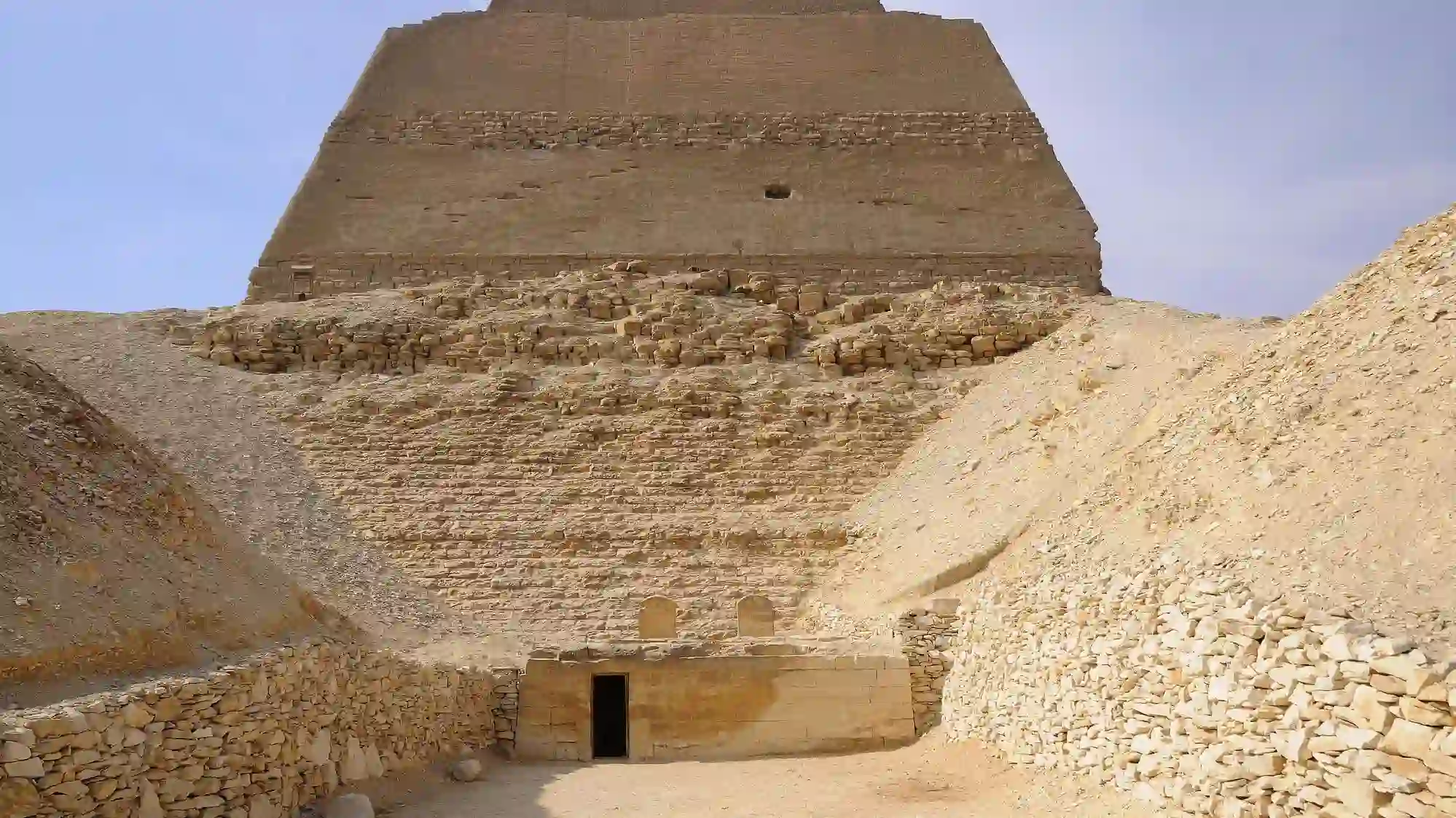 meidum, pyramid egypt travel booking